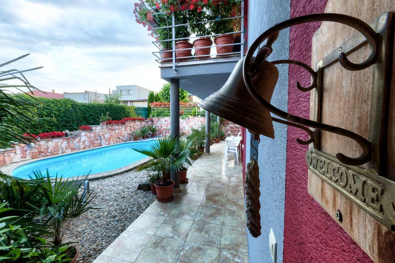 Apartmanovy Dom Red Podhájska Exterior photo