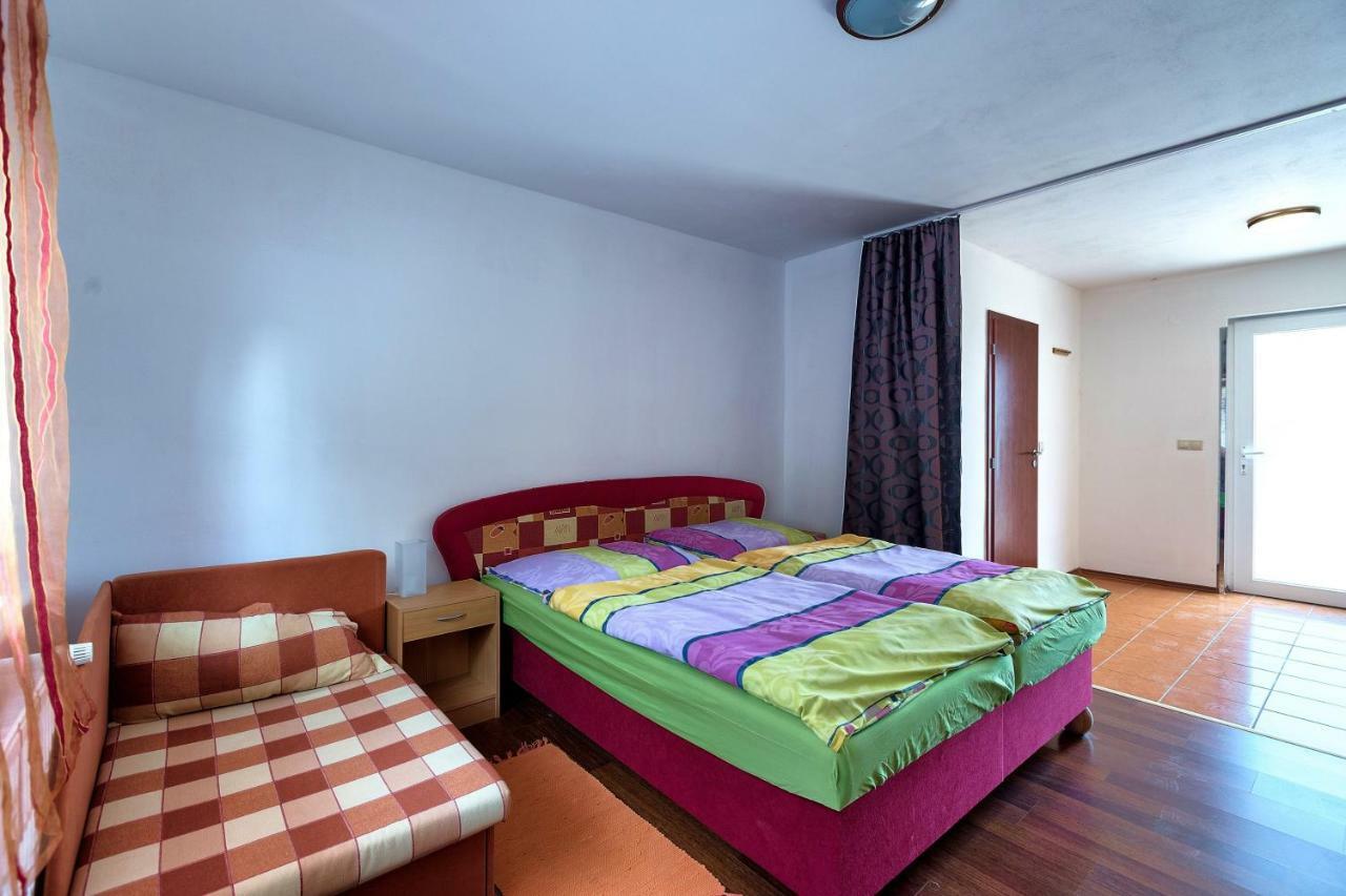 Apartmanovy Dom Red Podhájska Exterior photo