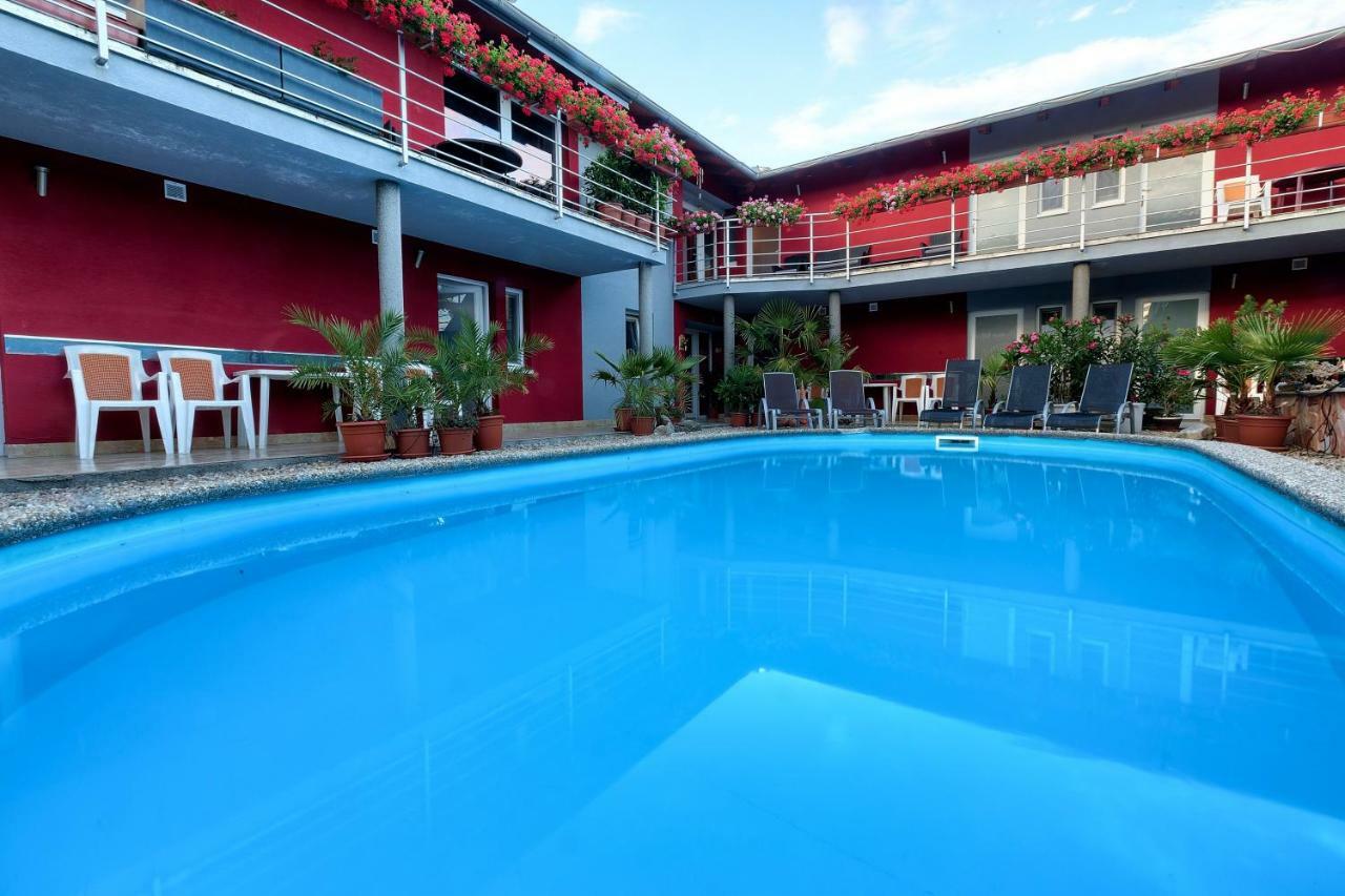 Apartmanovy Dom Red Podhájska Exterior photo